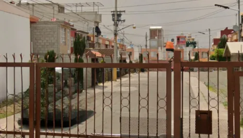 Casa En Venta, Recuperación Bancaria, Col. Los Heroes Tecamac, Tecamac, Estado De Mexico. Jf08