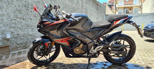 Imagen 1 de 8 de Bajaj Rouser Rs200