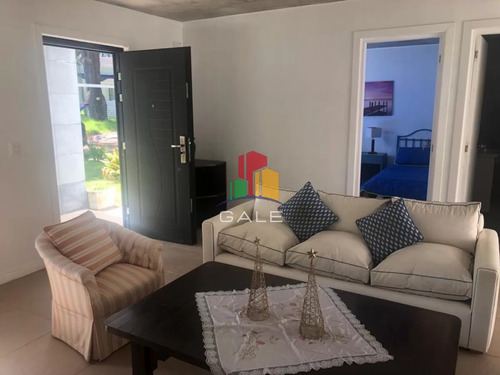 Oportunidad, Casa Con Amplio Terreno - Club Del Lago