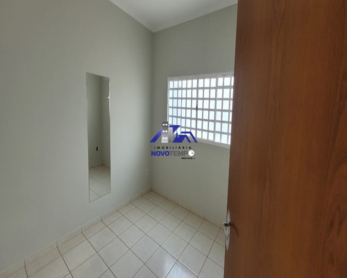 Imagem 3 de 15 de Casa Com 3 Dormitórios Em Araçatuba - Financia - Ca01209 - 70718367