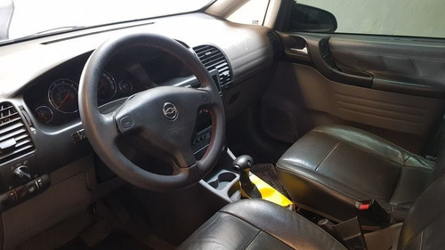 Chevrolet Zafira Elegance 2.0 Mpfi 8v Flexpower, Ejk4784