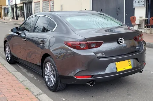 Mazda 3 2.0 Prime