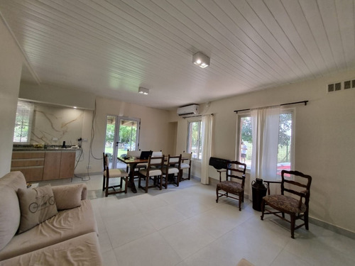 Imagen 5 de 29 de Venta - Casa - Barrio Parque La Verdad - Exaltación De La Cruz