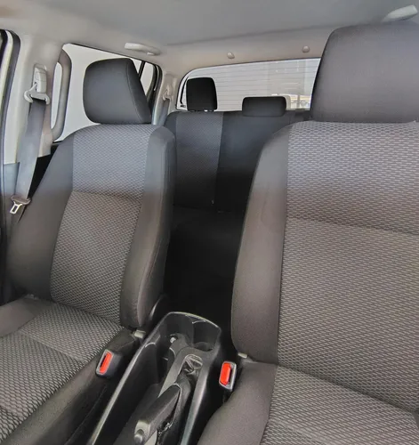 Toyota Hilux 2.7 SR Doble Cabina Mt