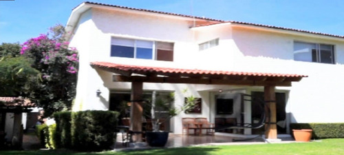 Imagen 1 de 14 de Casa En Venta Álamos 3 Recamaras Privada Alberca Jardín Lujo