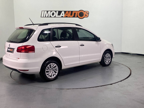 Imagen 8 de 17 de Volkswagen Suran 1.6 Comfortline L15 2017-imolaautos