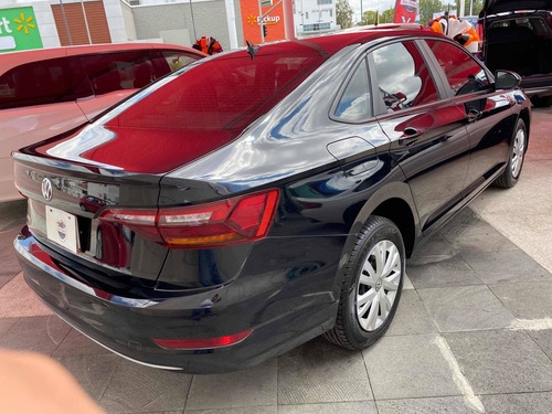 Imagen 6 de 14 de Volkswagen Jetta 2020 2.5 Trendline Mt