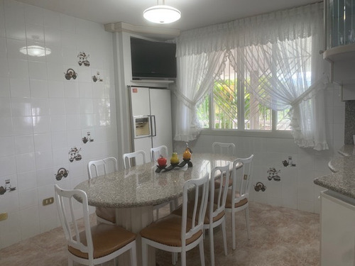 Imagen 12 de 25 de Vendo Casa 770m2 8h/7b/7pe Caurimare
