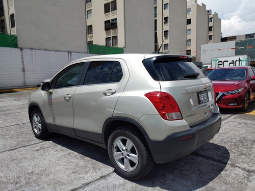 Imagen 4 de 12 de Chevrolet Trax 1.8 Lt At 2016
