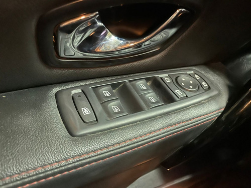 Imagen 9 de 16 de Renault Fluence Gt 2.0 Autosbellocchiolp