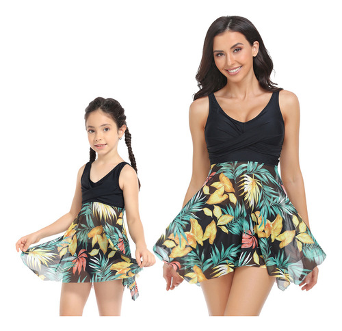 Conjunto De Dos Piezas Con Falda De Malla Para Traje De Bañ