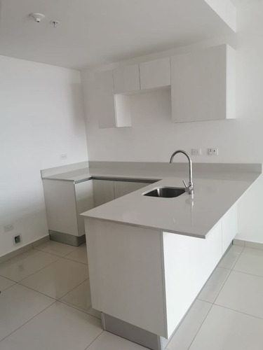 Imagen 10 de 17 de Apartamento Nuevo, Comodo, En Excelente Ubicación