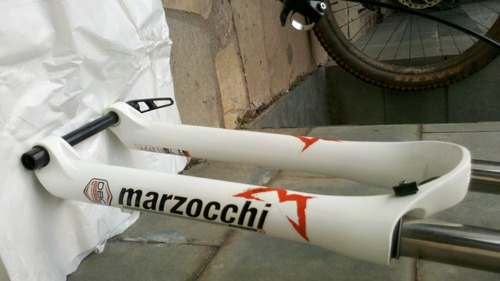 Suspensão Aro 29 Marzocchi M320 Branca 100mm Trava Guidon
