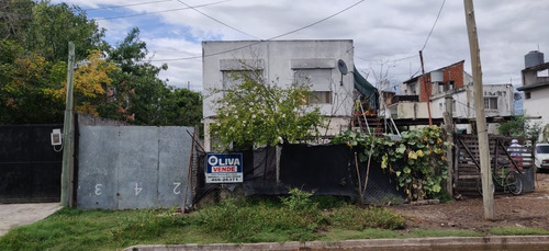 Lote Con Casa A Demoler En Bella Vista