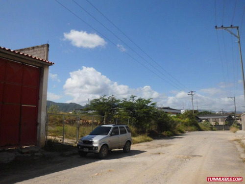 Imagen 1 de 13 de Av Las Ceibas Guatire. 0414-2278025