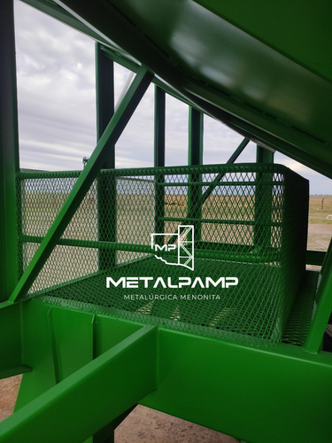 Imagen 8 de 15 de Tolva Semillera Y/o Fertilizante. Metalúrgica Menonita