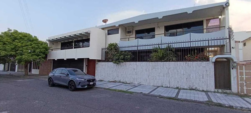 Casa Amueblada Con Alberca En Renta En Col. Faros, Veracruz!!!