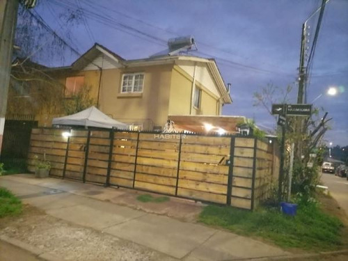 Casa En Venta De 3 Dorm. En Curicó