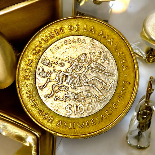 Moneda 100 Pesos Bimetalica Don Quijote 400 Aniv. Año 2005 (Usado)