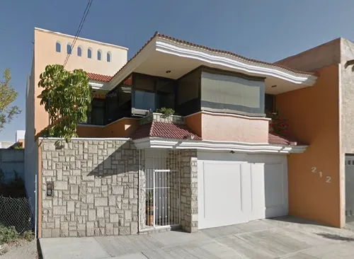 Casa Economica En Venta - Casa Adjudicada - 22 Nte. 212