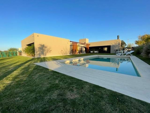 Cañuelas Country Golf