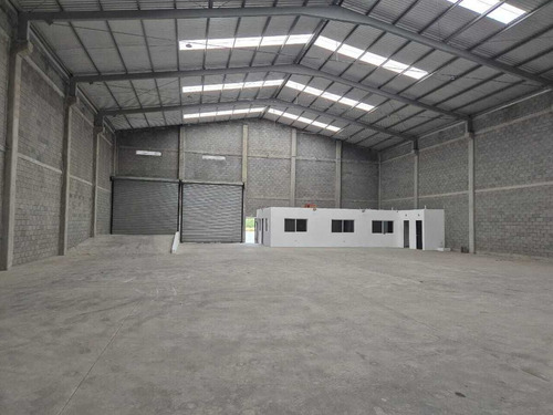 Bodega Industrial En Renta En Terra Park Santa Catarina