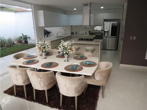 Venta De Casa En Condominio De 330mts2 Jamundí, Valle Del Cauca 6897.