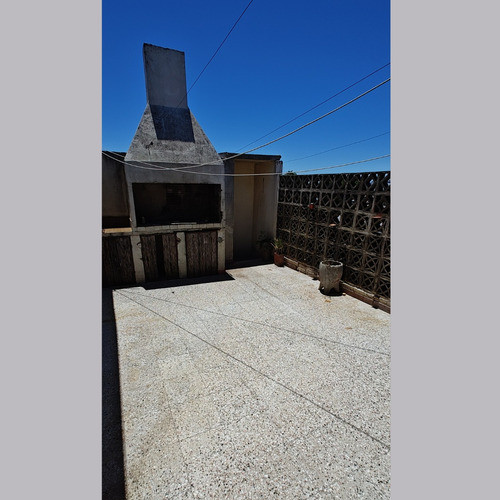 Esquina En Venta Con Galpón Y Departamento En Gualeguaychú.