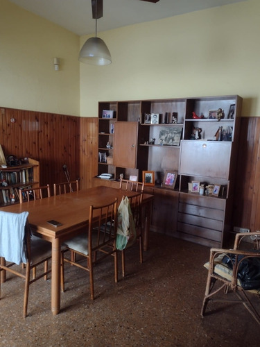 Imagen 9 de 17 de Venta - Casa En Lote Propio 8,66 X 30 - Giorello 1764 - S. L