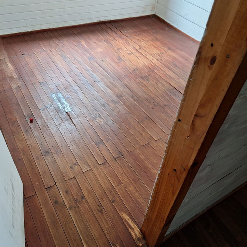 Casa En Venta De 5 Dorm. En Quillón