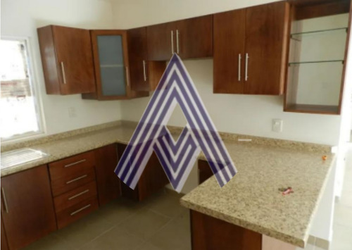 Venta De Casa En Coyula Jalisco En Urbi Quinta Monte Carlo