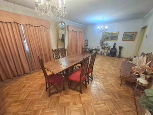 Amplio Dpto En Venta Parque Forestal 4dorm + 3baños, Stgo