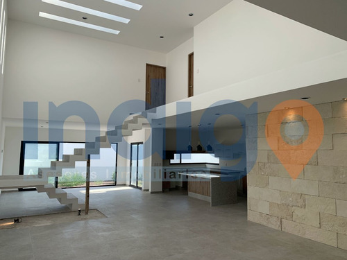 Imagen 9 de 30 de Casa En Venta En Lomas De Juriquilla (nueva)