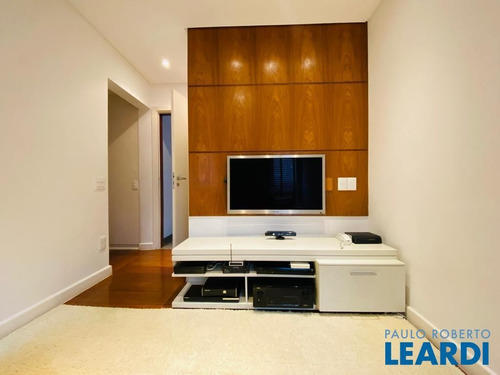 Imagem 12 de 15 de Apartamento - Moema Pássaros - Sp - 624864