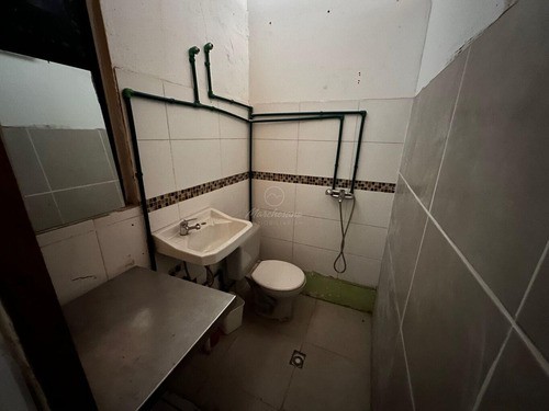 Venta Local Comercial Ciudad Vieja