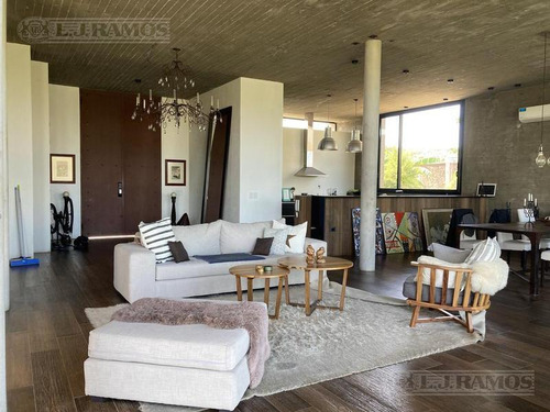 Imagen 7 de 21 de Venta Casa Al Agua - Lagos Del Golf- Nordelta