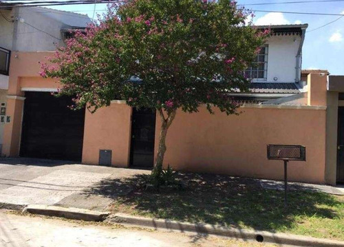 Imagen 2 de 14 de Chalet En Venta En Villa Tesei