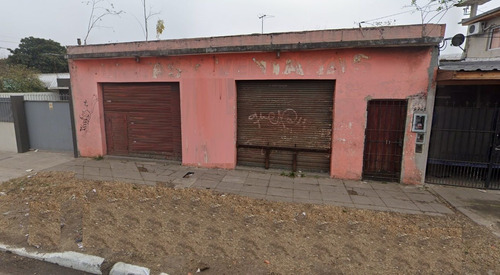 Venta De Local En Los Pinos, Isidro Casanova