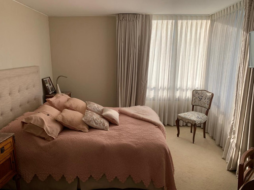 Excelente Y Gran Dpto. En Venta Sector Netamente Residencial