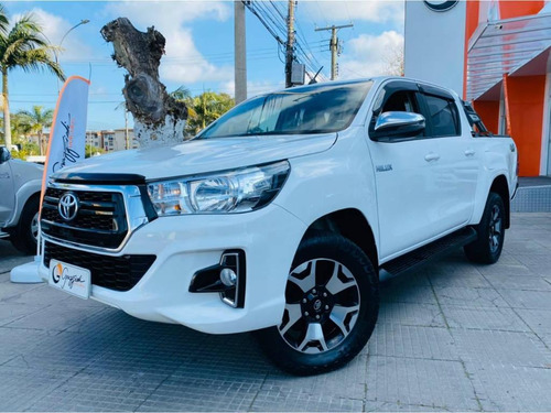 Imagem 3 de 11 de Toyota Hilux Sr