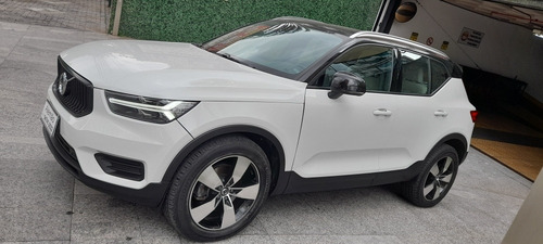 Volvo Xc40 T5 Momentum Automatica Branca 2018 Leilao