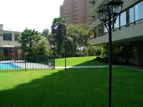 Imagen 3 de 15 de Metro Alcantara Excelente Departamento