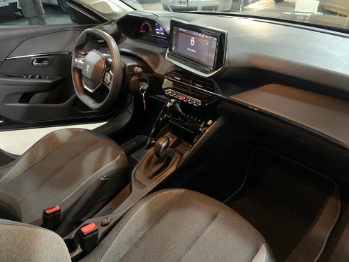 Peugeot 208 1.6 Style Tiptronic