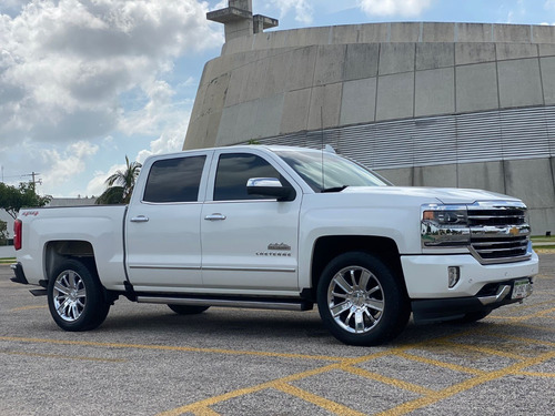 Imagen 2 de 15 de Chevrolet Cheyenne 2016 High Country