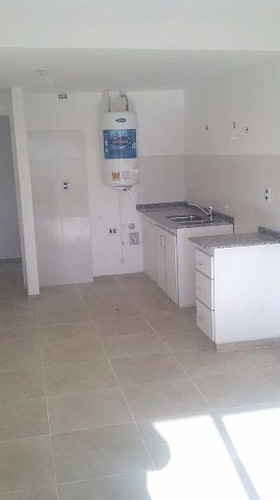 Imagen 6 de 14 de Venta - Departamento 2 Amb Con Cochera Y Baulera - Merlo