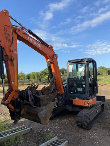 Mini Excavadora 5t, Modelo 2012 Con 3 Baldes Linea Humedad