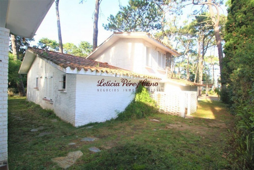 Imagen 8 de 26 de Venta De Casa 4 Dormitorios Playa Mansa, Punta Del Este