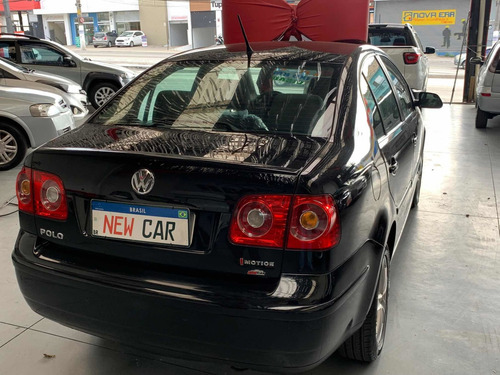 Imagem 10 de 14 de Volkswagen Polo 2011 1.6 Bluemotion Total Flex 5p