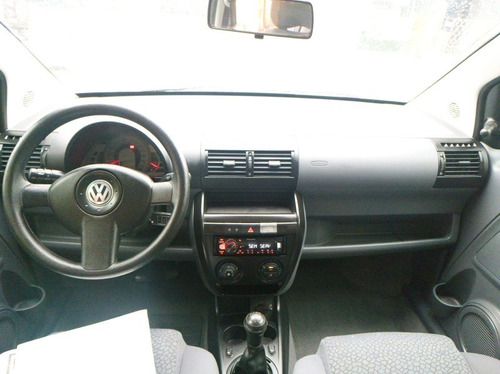 Imagem 7 de 9 de Volkswagen Fox 2005 1.6 Plus Total Flex 5p