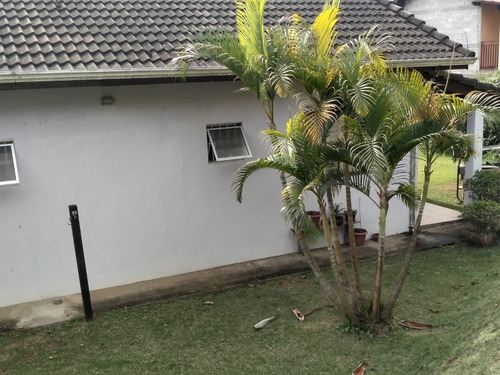 Casa Com 3 Quarto Sendo Uma Suíte Sala Grande E Ampla Cnasce